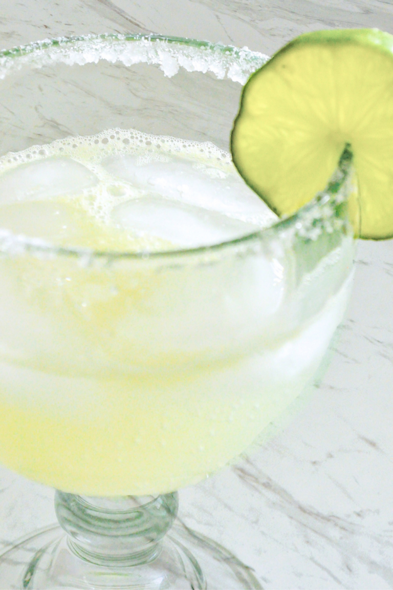 Fancy Mexican Resort Style Limonada Drinks Your Crew Will Love!